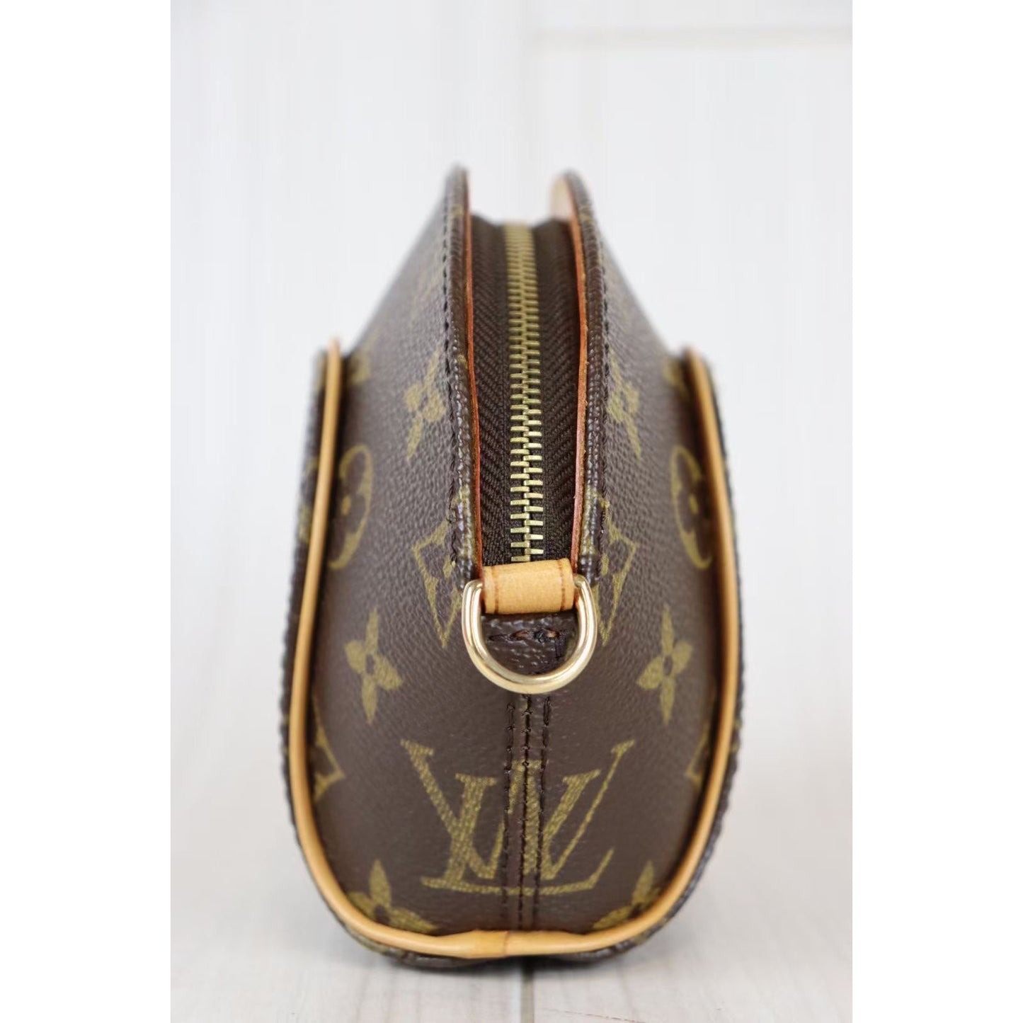 Rank A ｜ LV Monogram Mini Ellipse ｜083009