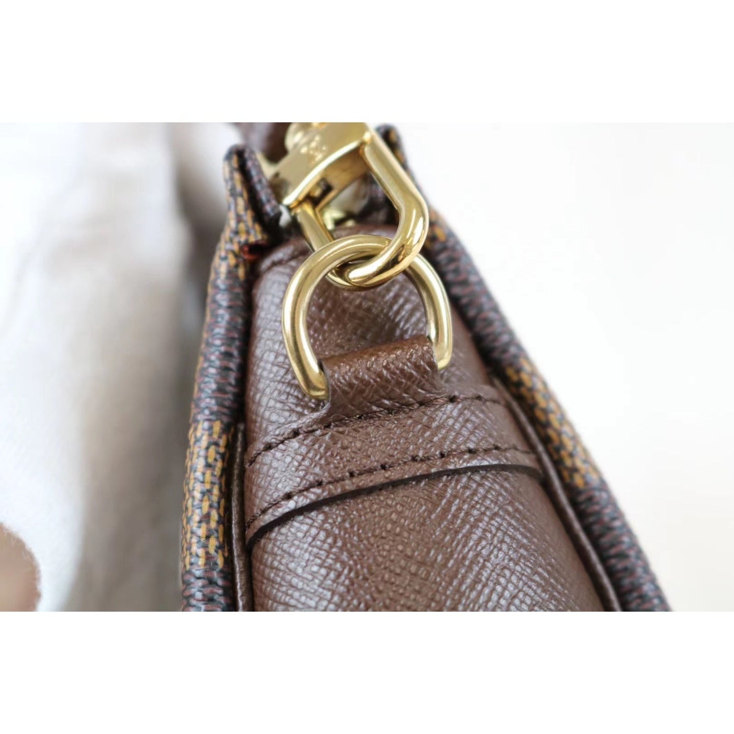 Rank SA ｜ LV Damier Truth make up ｜032506