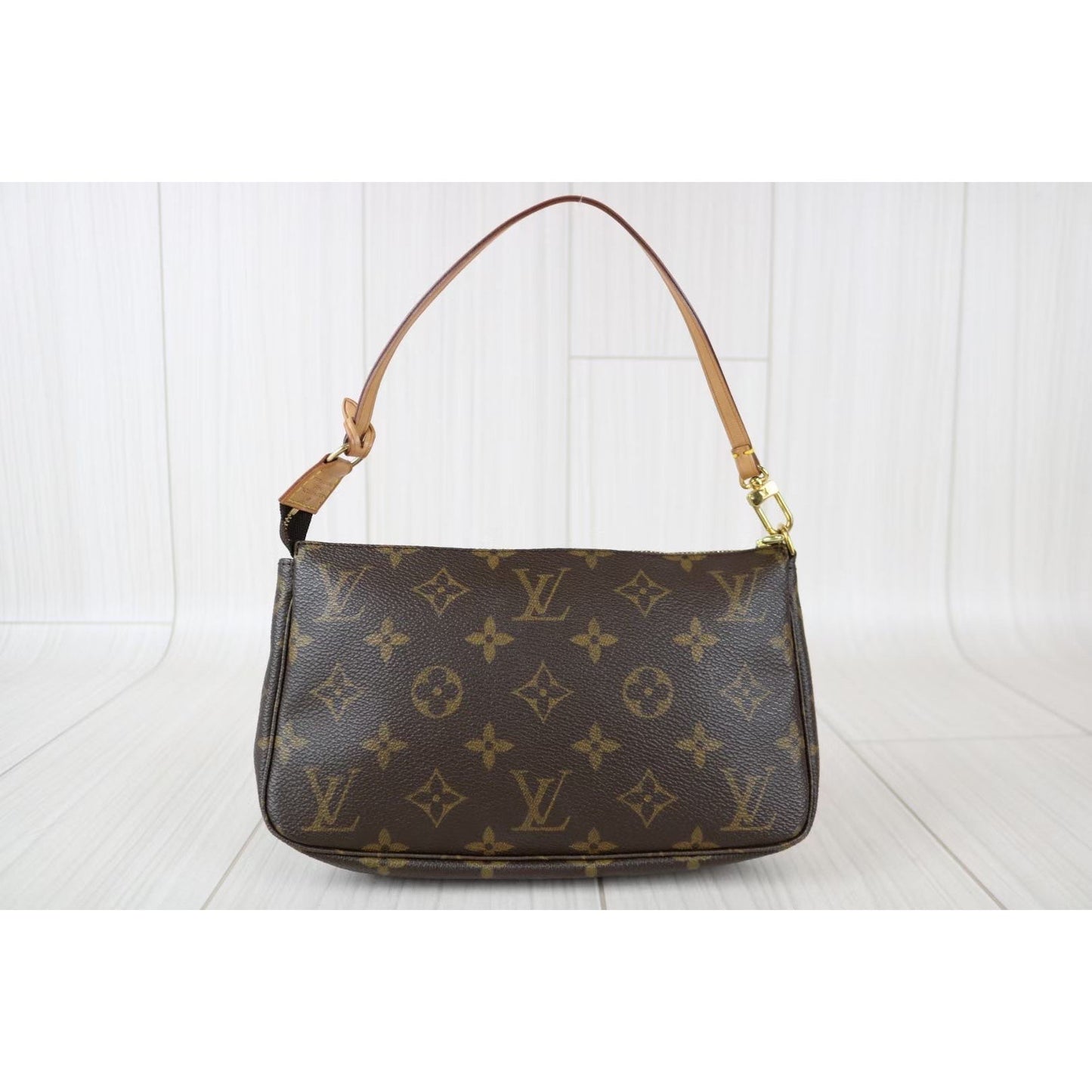 Rank A ｜ LV Monogram Pochette Accessoires ｜070504