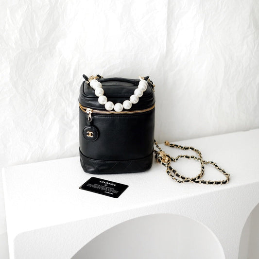 Chanel vintage coco sheepskin wash bag