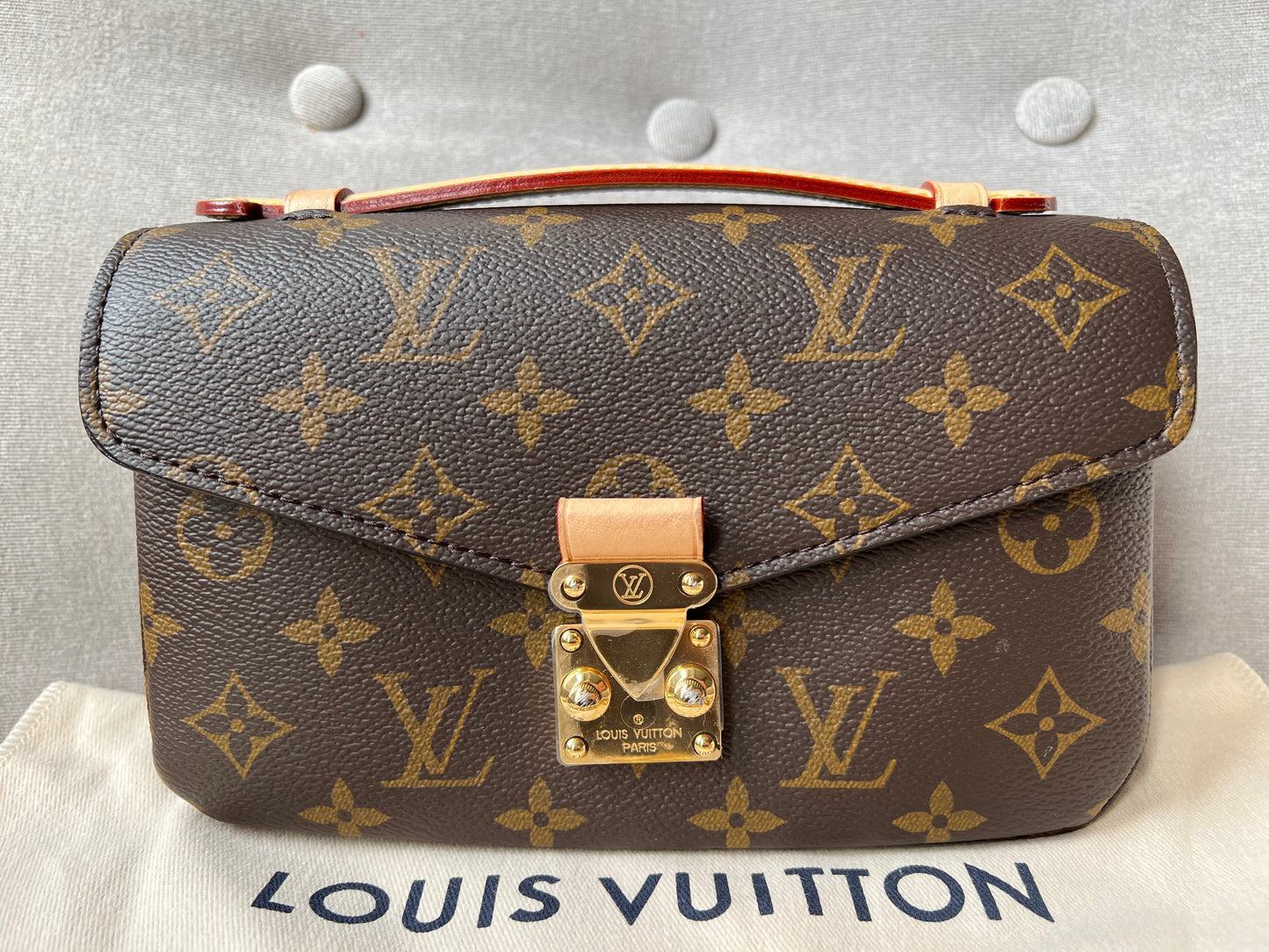 Louis Vuitton Pochette Metis East West Monogram (RRP £2,070)