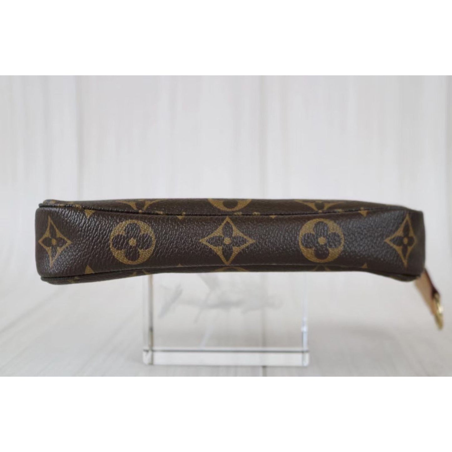 Rank SA ｜ LV Monogram Pouch｜ 013103