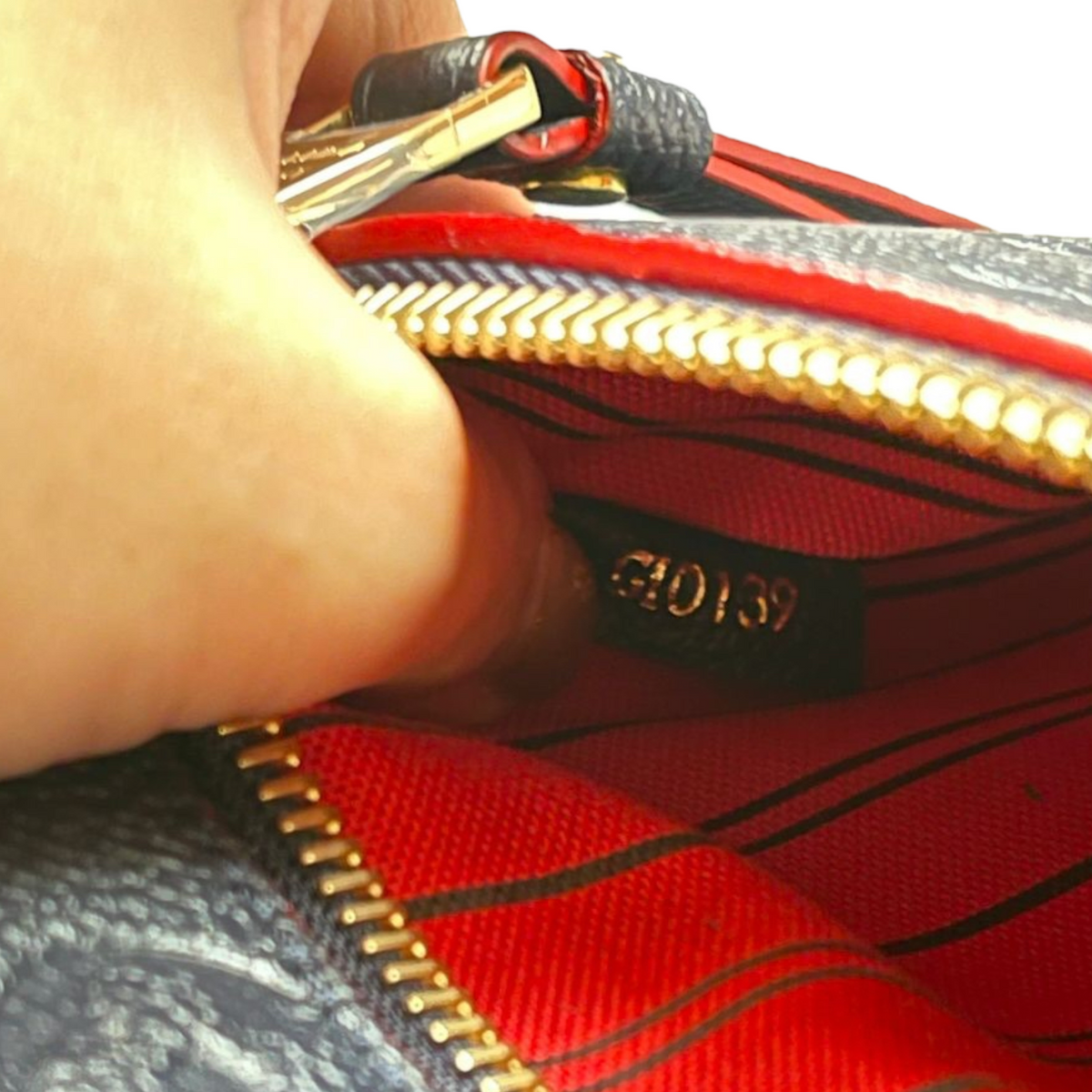 Louis-Vuitton Empreinte Pochette Metis Blue GHW