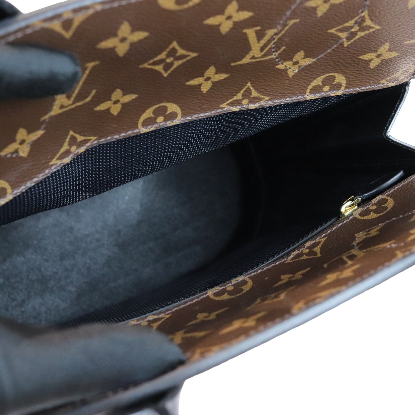 Louis-Vuitton Monogram Tressage MM GHW