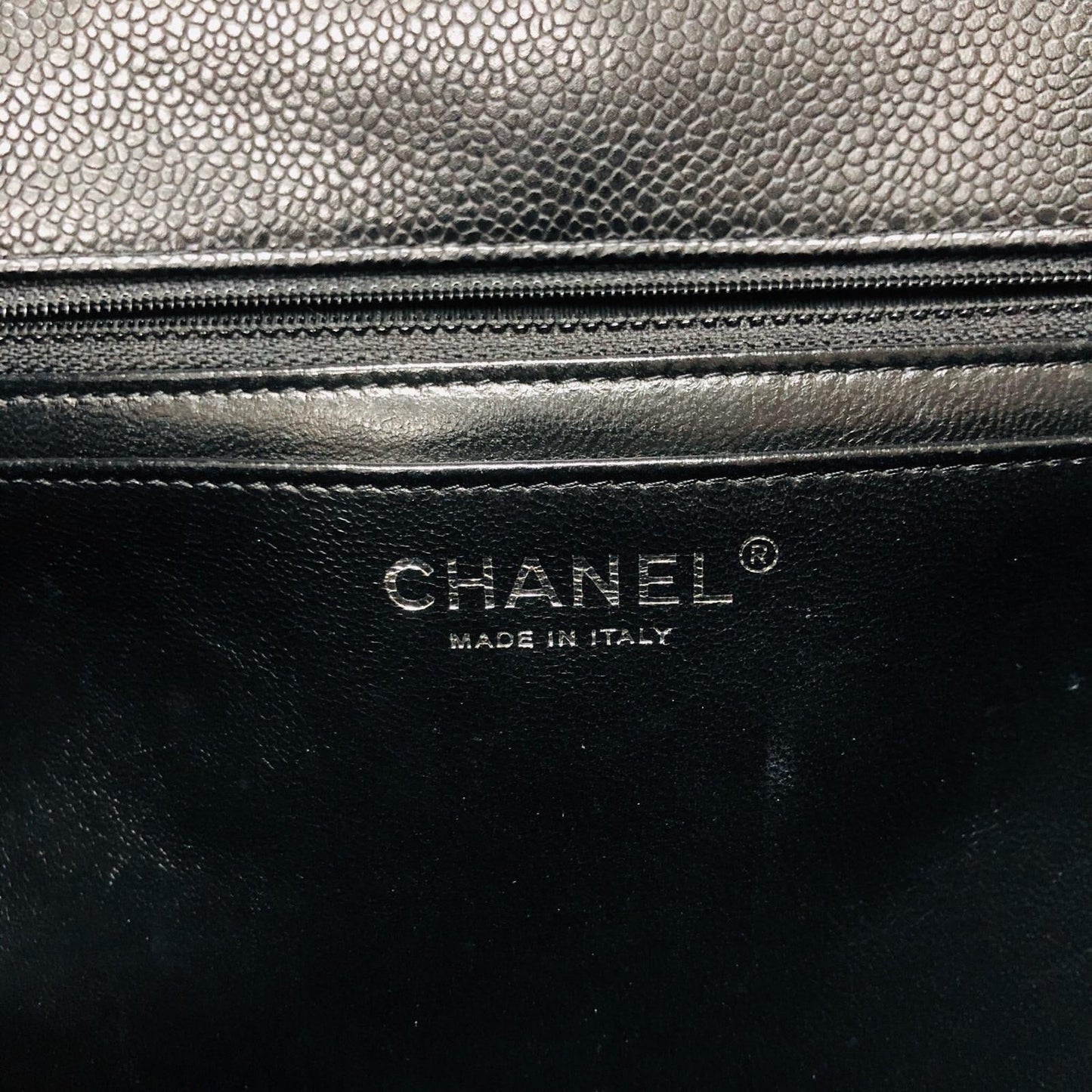 Single Flap Classic Jumbo in Black Caviar with SHW