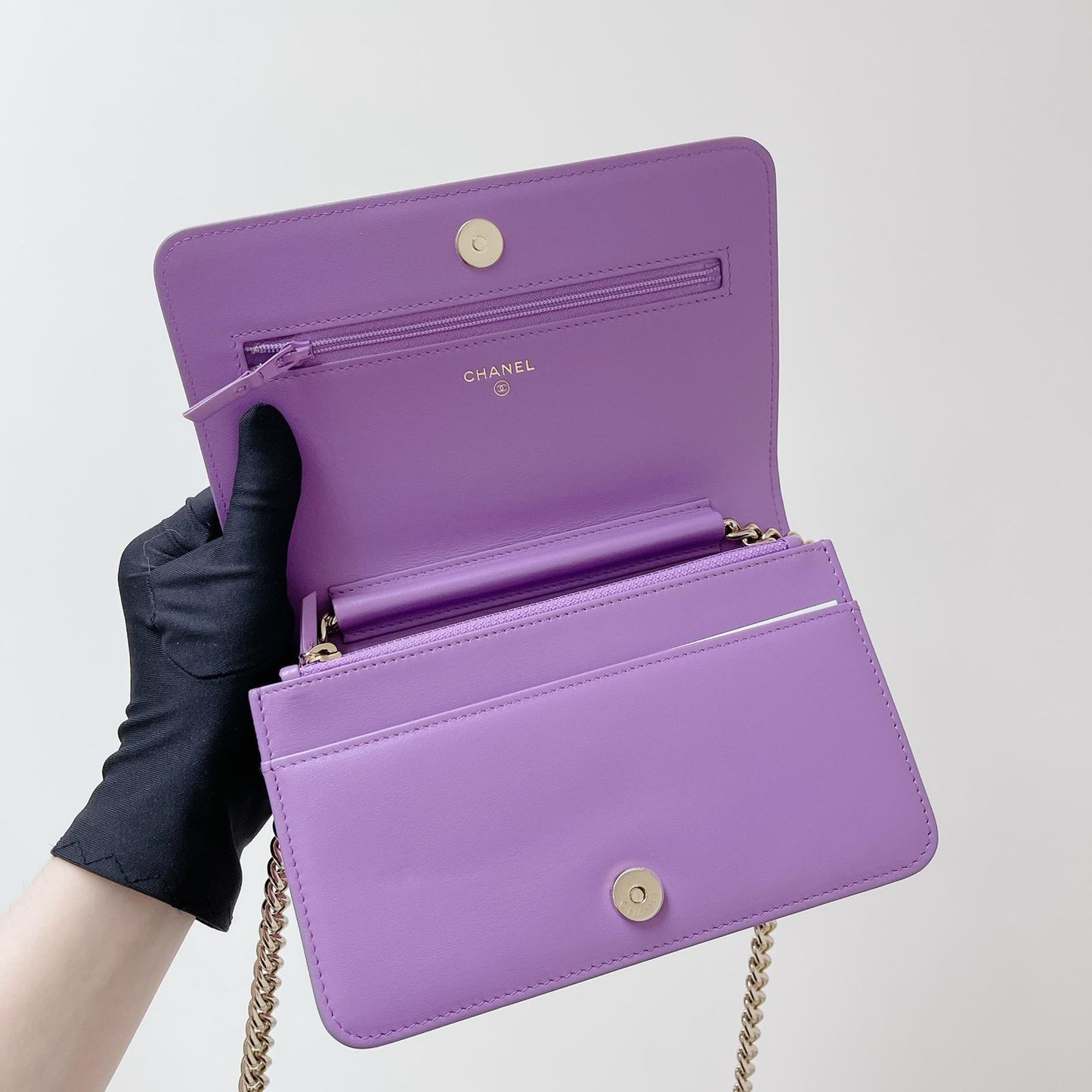 Boy Wallet on Chain Caviar Lilac LGHW