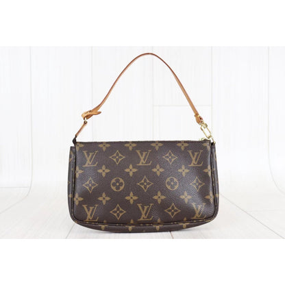 Rank A ｜ LV Monogram Pochette Accessoires ｜072001