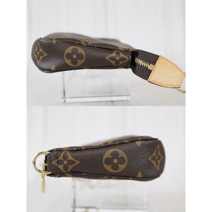 Rank SA ｜ LV Monogram Pouch｜ 013103