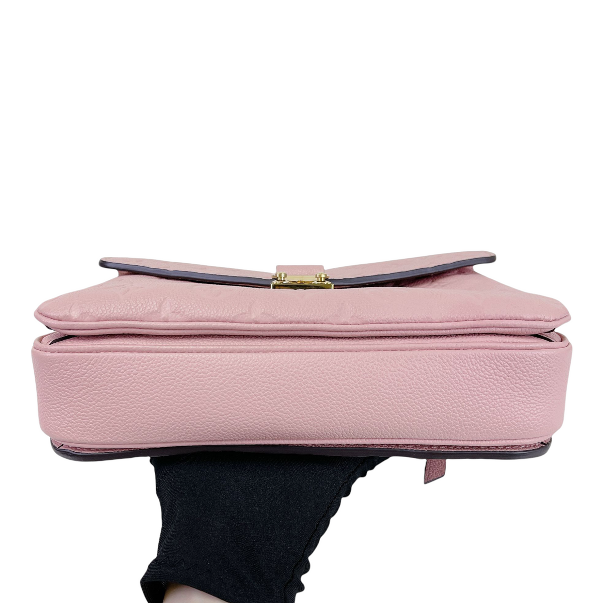 Louis-Vuitton Pochette Metis Empreinte Pink GHW