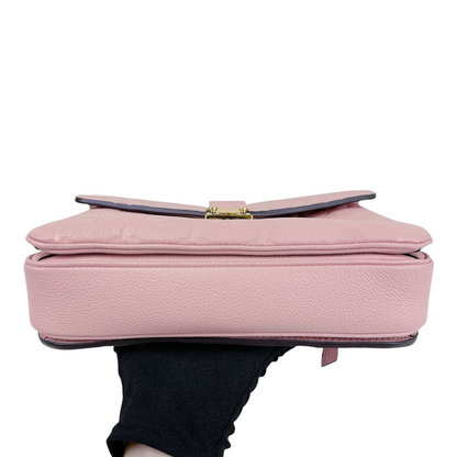 Louis-Vuitton Pochette Metis Empreinte Pink GHW