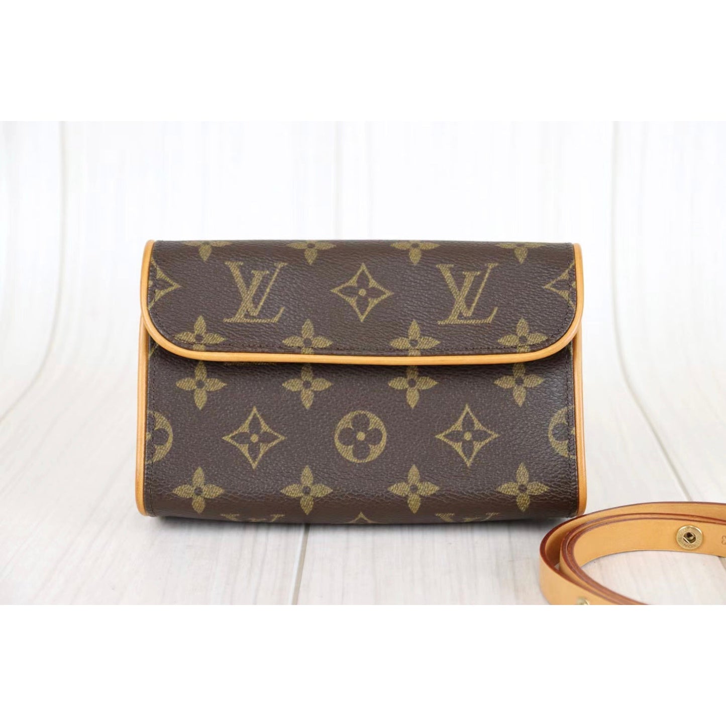 Rank A ｜ LV Monogram Pochette Florentine Waist Bag XS｜082201