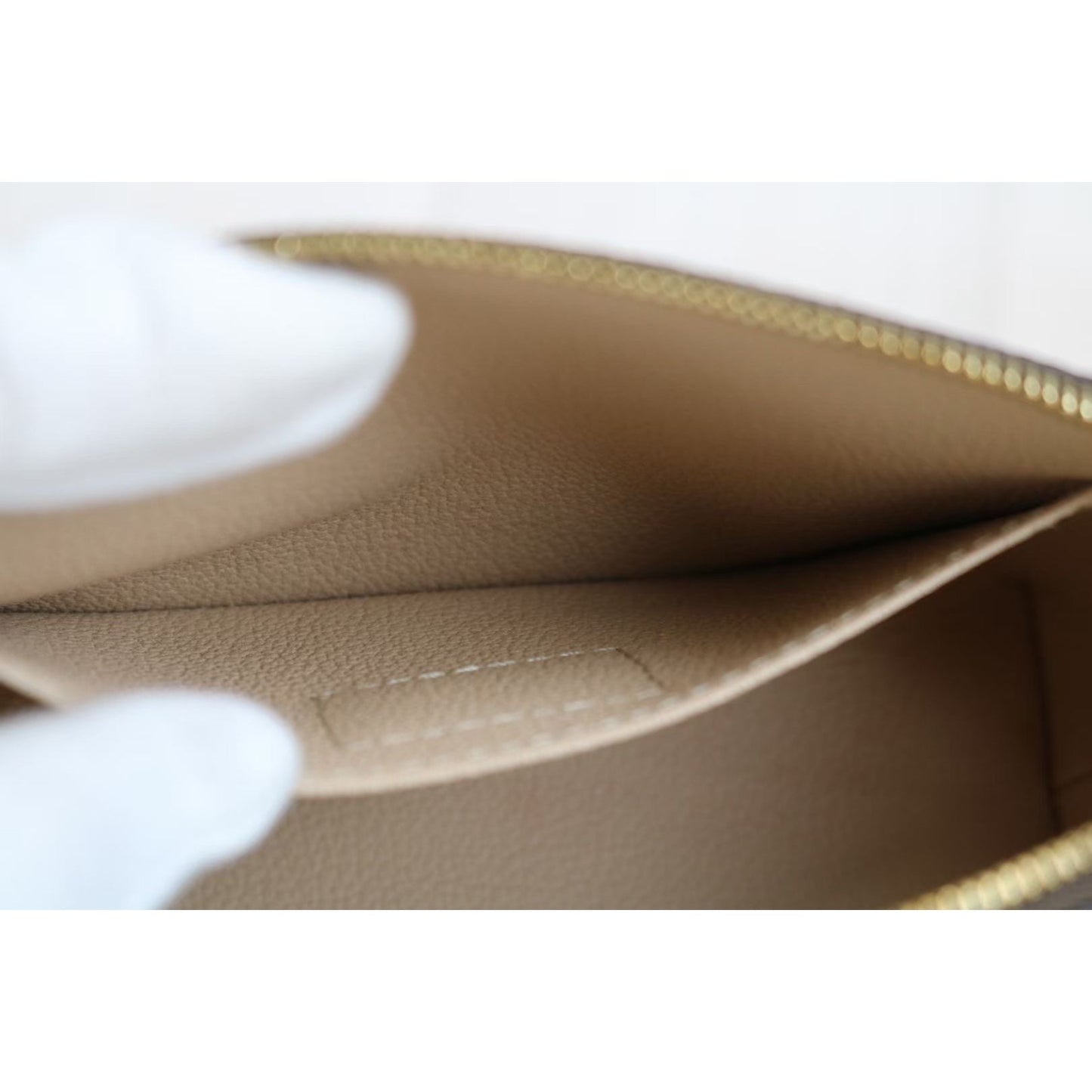 Rank SA｜LV Monogram Pochette Cosmetics｜062810