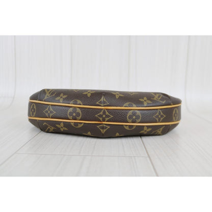 Rank A ｜LV Monogram Pochette Croissant Shoulder Bag｜052402
