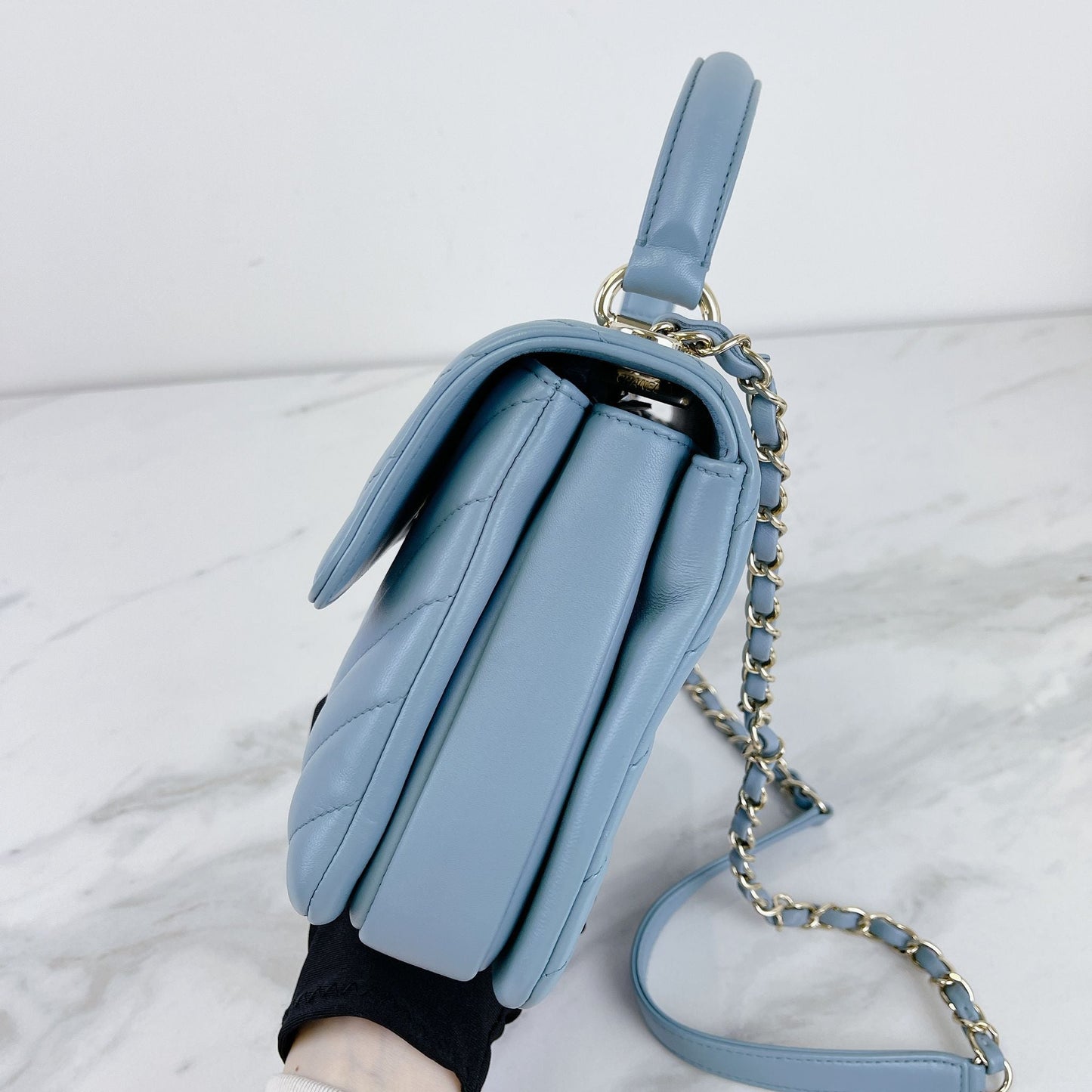 Small Trendy CC Chevron Lambskin Blue GHW
