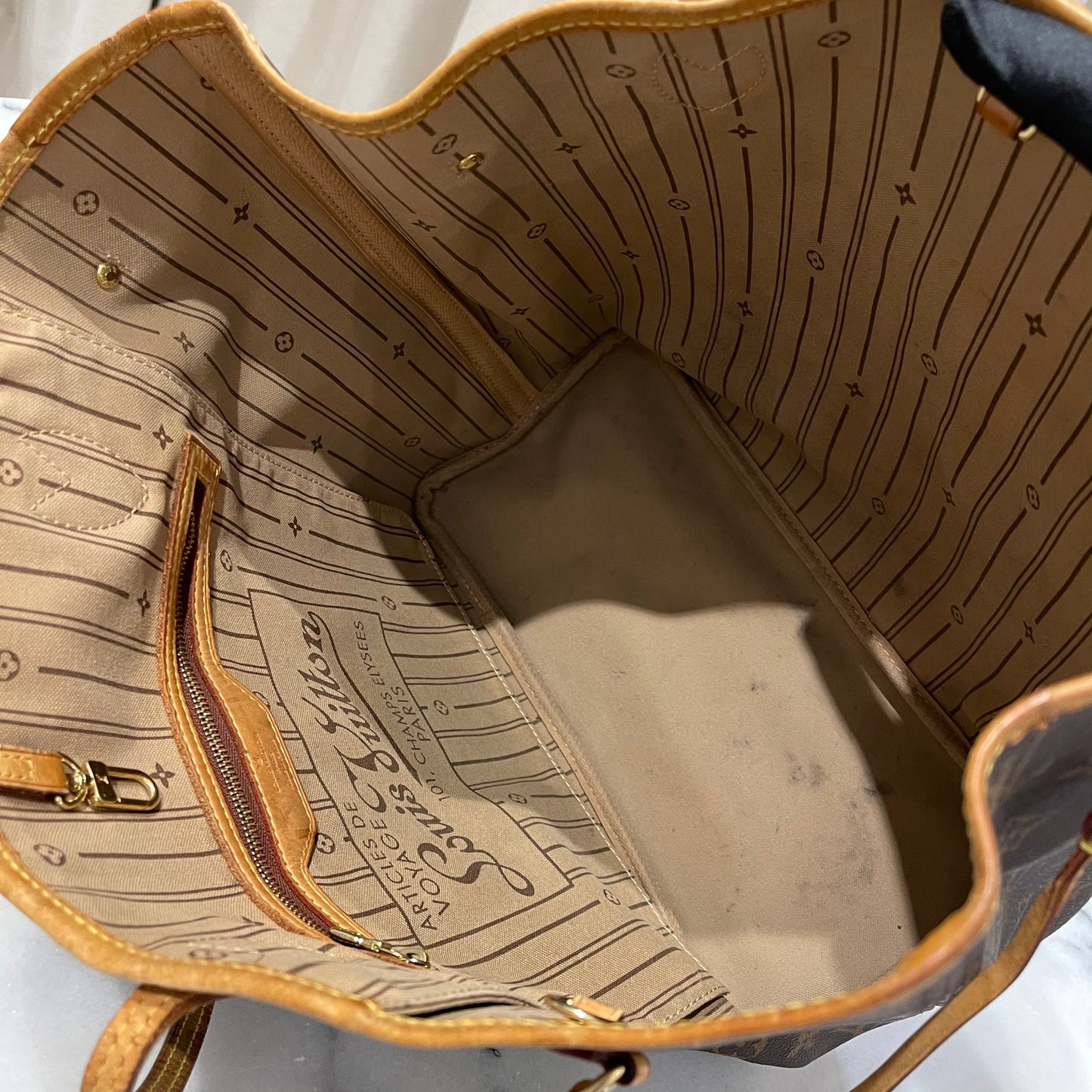 Louis-Vuitton Neverfull MM Monogram Canvas