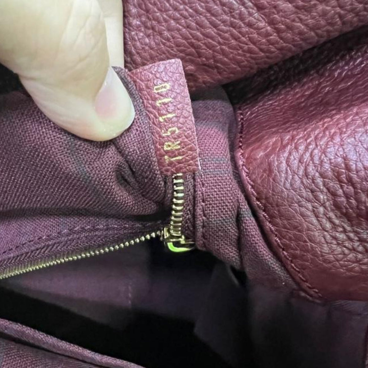 Louis-Vuitton Artsy MM Empreinte Burgundy GHW