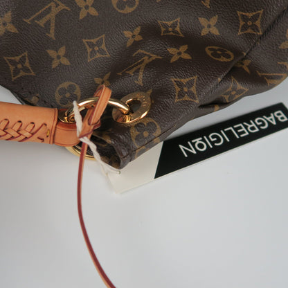 Louis-Vuitton Monogram Artsy MM