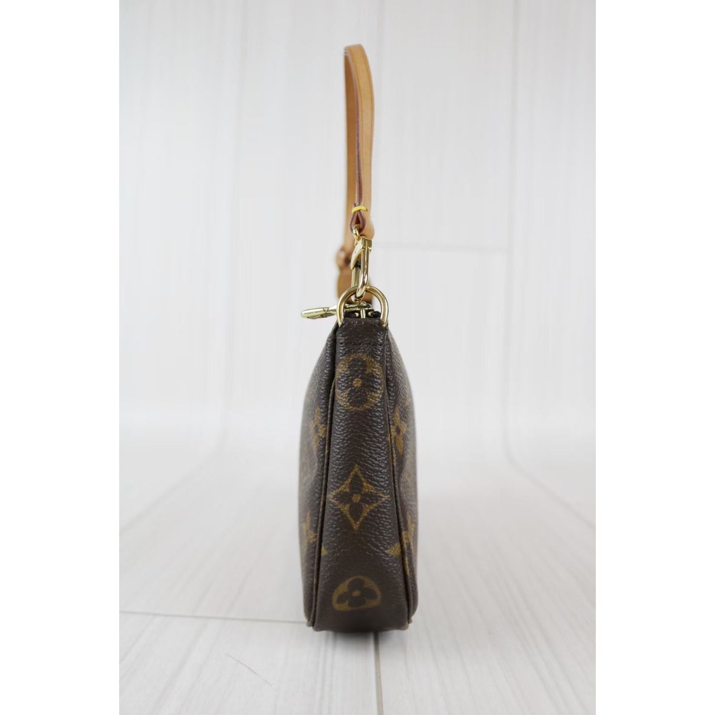 Rank A ｜ LV Monogram Pochette Accessoires ｜070504