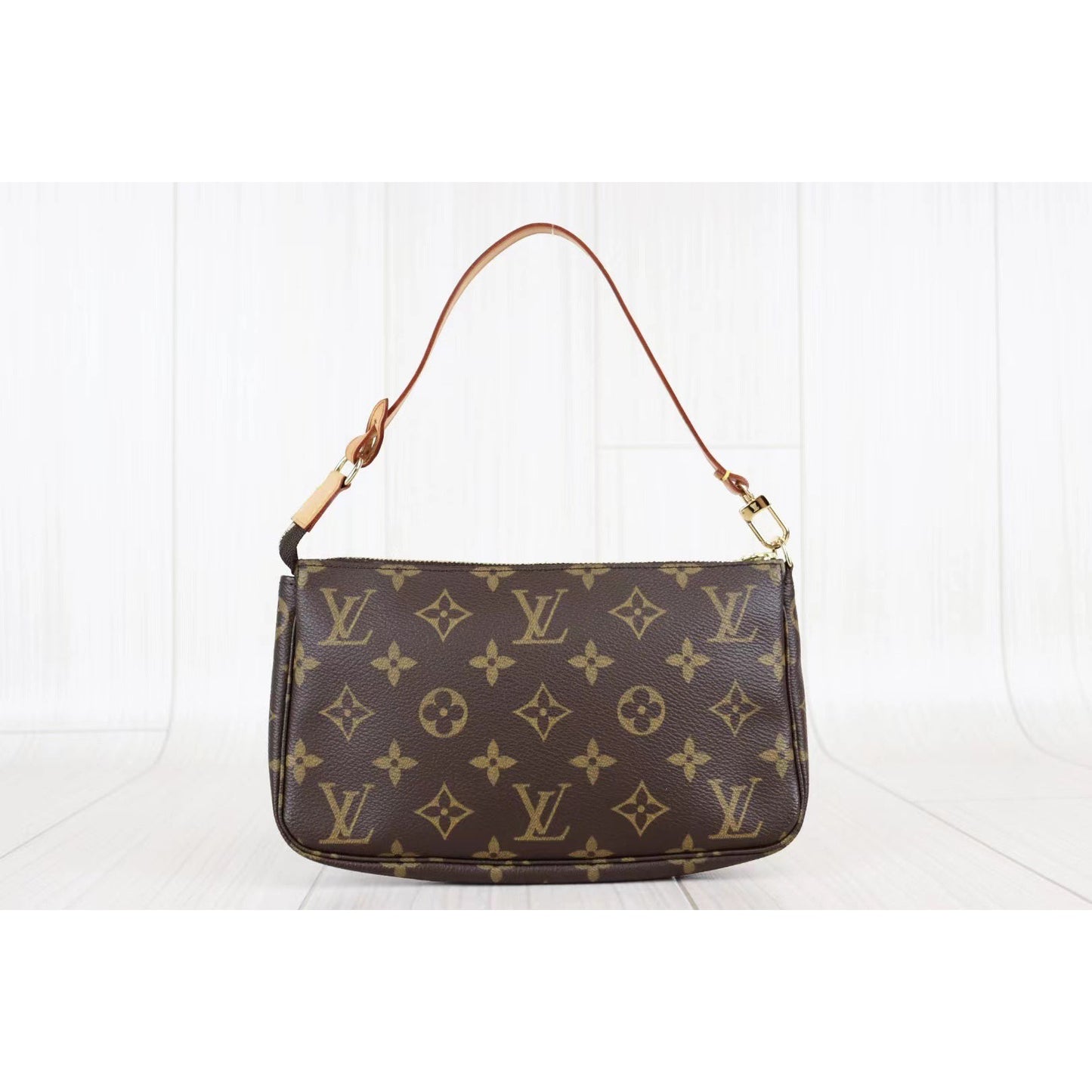 Rank A ｜ LV Monogram Pochette Accessoires ｜071801