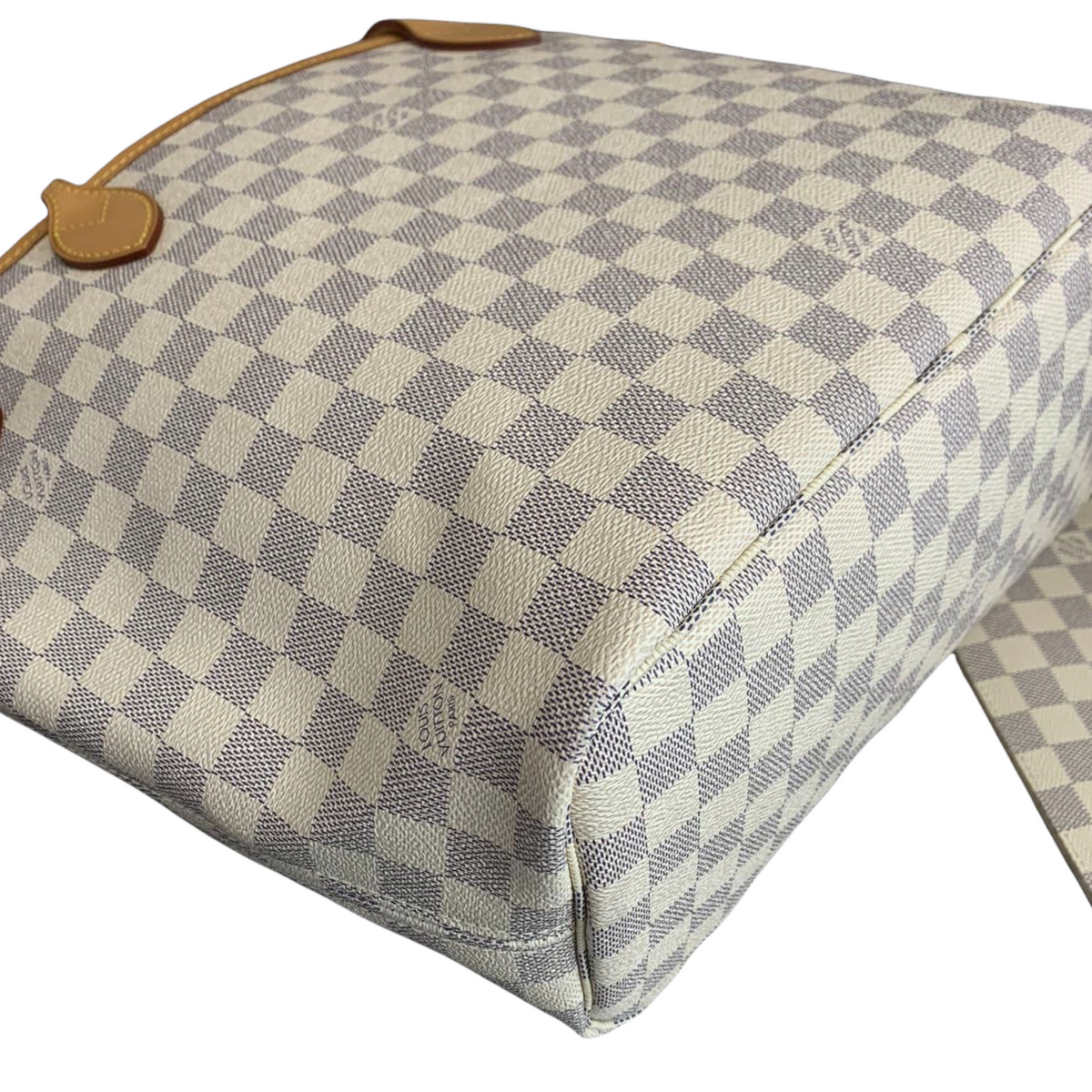 Louis-Vuitton Damier Azur Neverfull MM White GHW