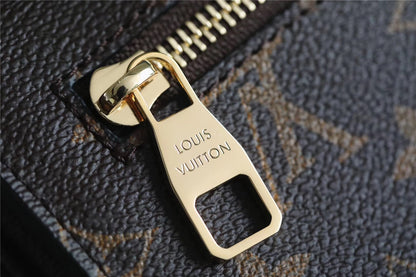 Louis Vuitton Pochette Metis Bag