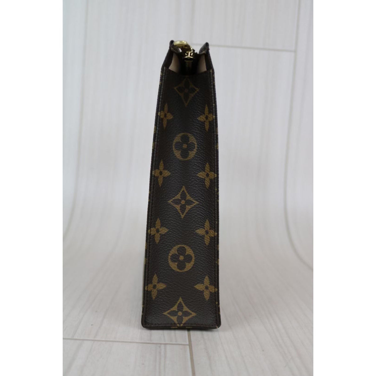 Rank SA ｜ LV Truth Toilet 28 Monogram Makeup Pouch｜031712
