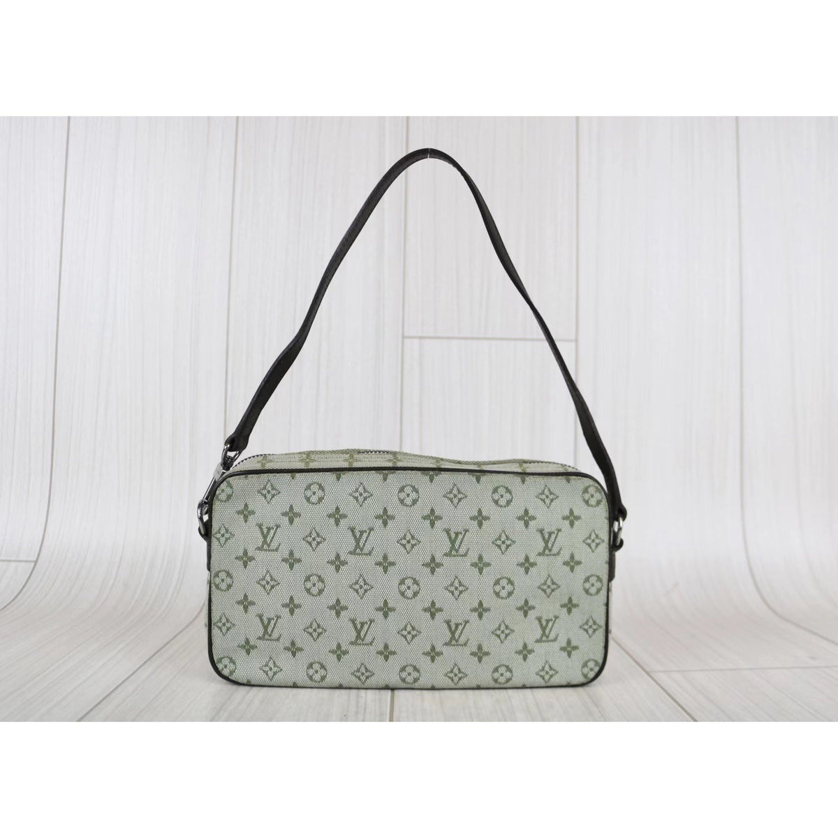 Rank A ｜ LV Monogram Denim Shoulder Bag｜041302