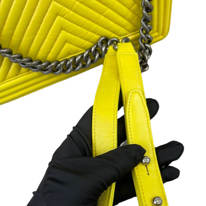 Chevron Boy Old Medium Calfskin Yellow RHW