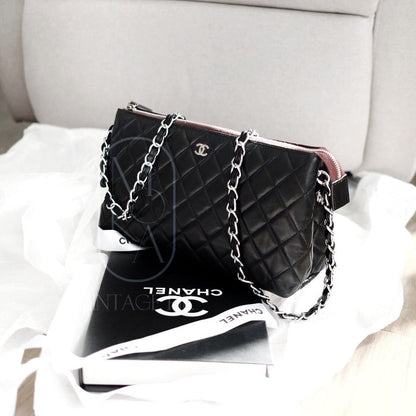 Chanel matelasse quilted clutch bag+chain
