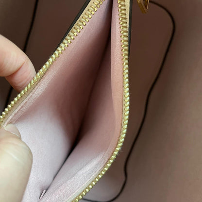 Louis-Vuitton NeoNoe MM Damier Azure Pink