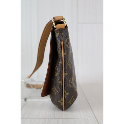 Rank A ｜ LV Monogram Musette Tango Shoulder Bag｜060812
