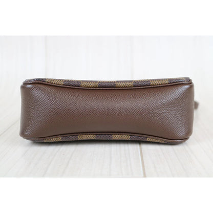 Rank A ｜ LV Damier Truth make up ｜062503