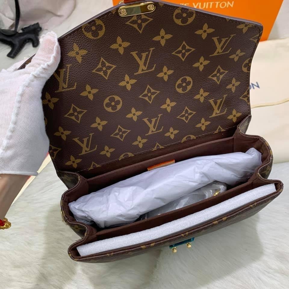 Louis Vuitton Pochette Metis Bag