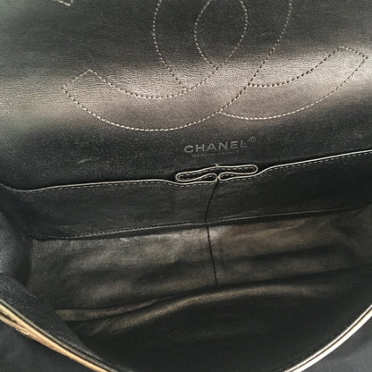 CHANEL 2.55 Shoulder Bag in Metallic Leather