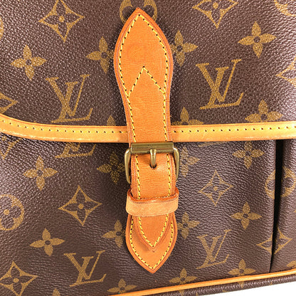 LOUIS VUITTON Shoulder Bag