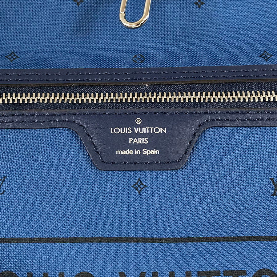 LOUIS VUITTON Tote Bag