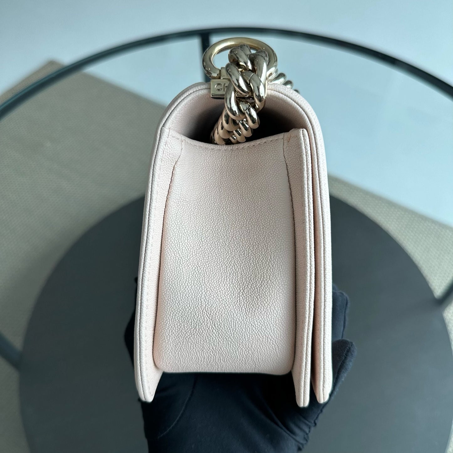 *Like New, 2021* Caviar Boy Old Medium 25CM Chevron Calfskin Leboy Light Pink LGHWNo 30