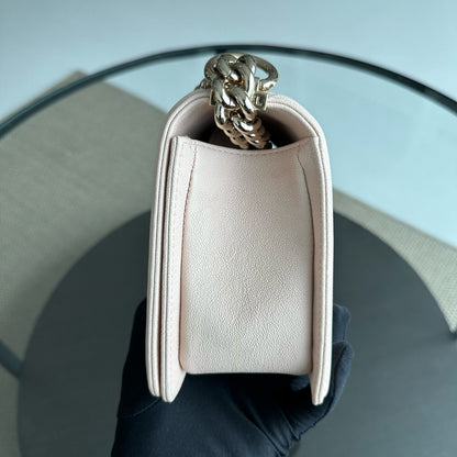 *Like New, 2021* Caviar Boy Old Medium 25CM Chevron Calfskin Leboy Light Pink LGHWNo 30