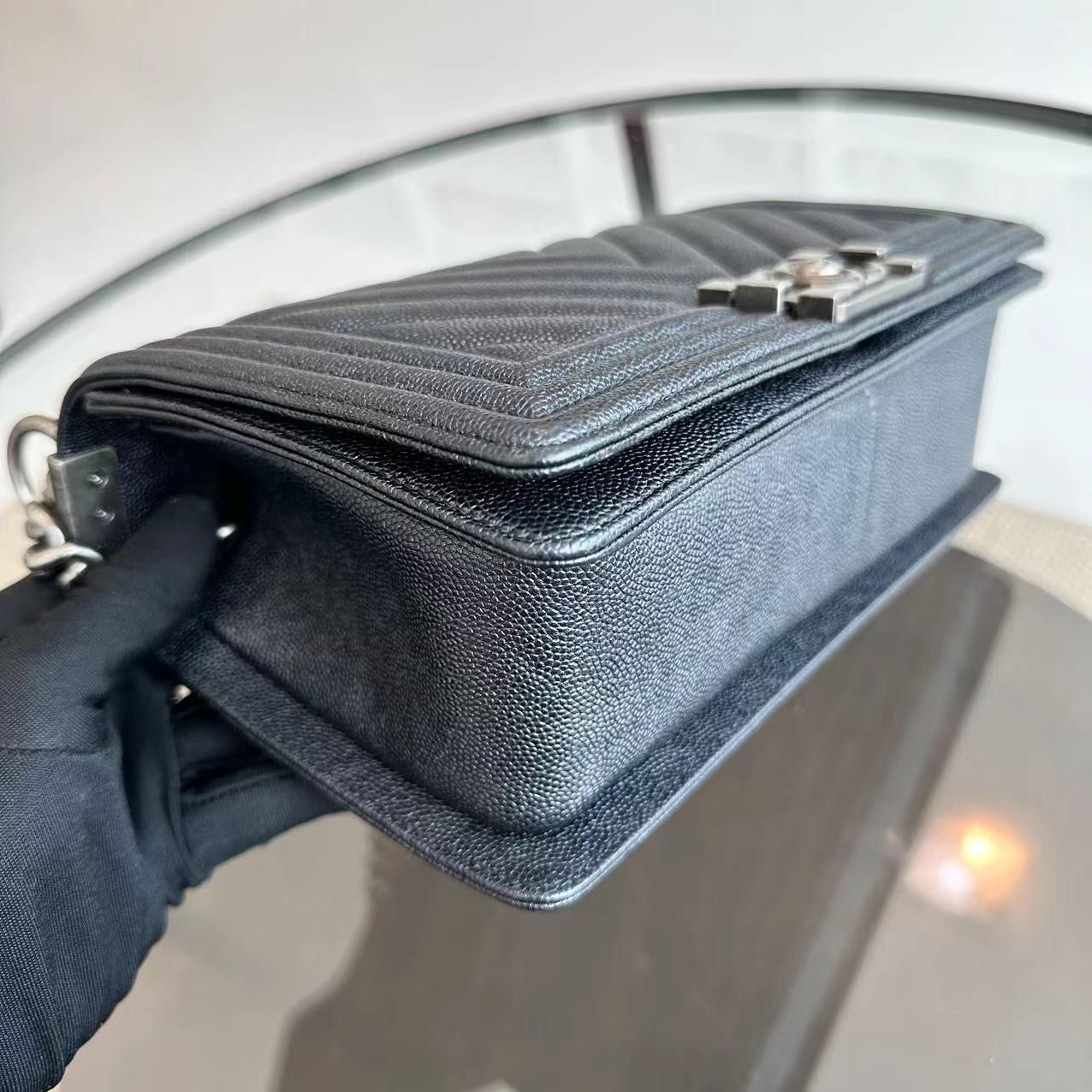 *Like New* Caviar Boy Chevron Old Medium 25CM Dark Blue No 26