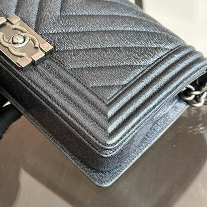 *Like New* Caviar Boy Chevron Old Medium 25CM Dark Blue No 26