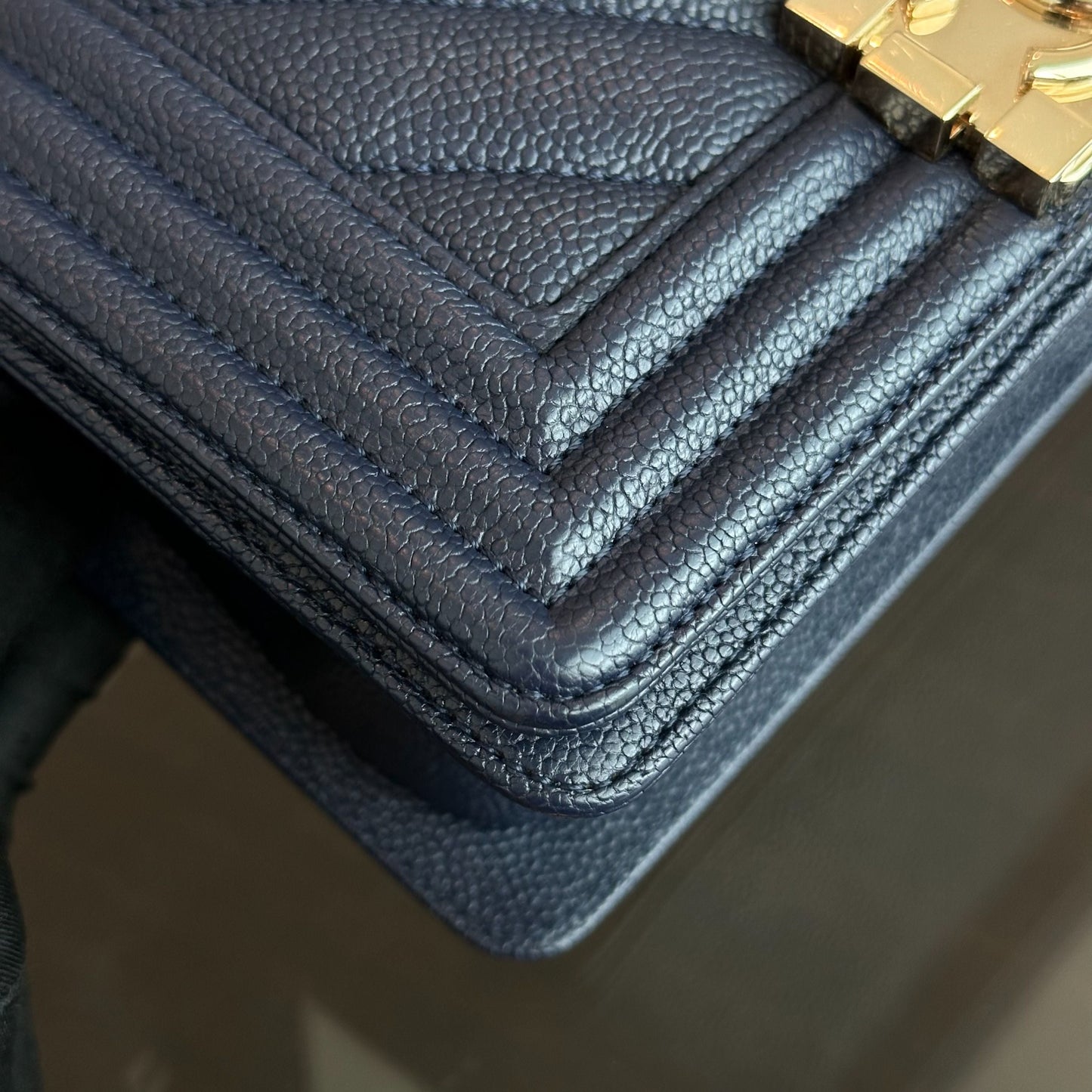 *Like New* Caviar Boy Small 20CM Chevron Grained Calfskin Leboy Dark Blue GHW No 24