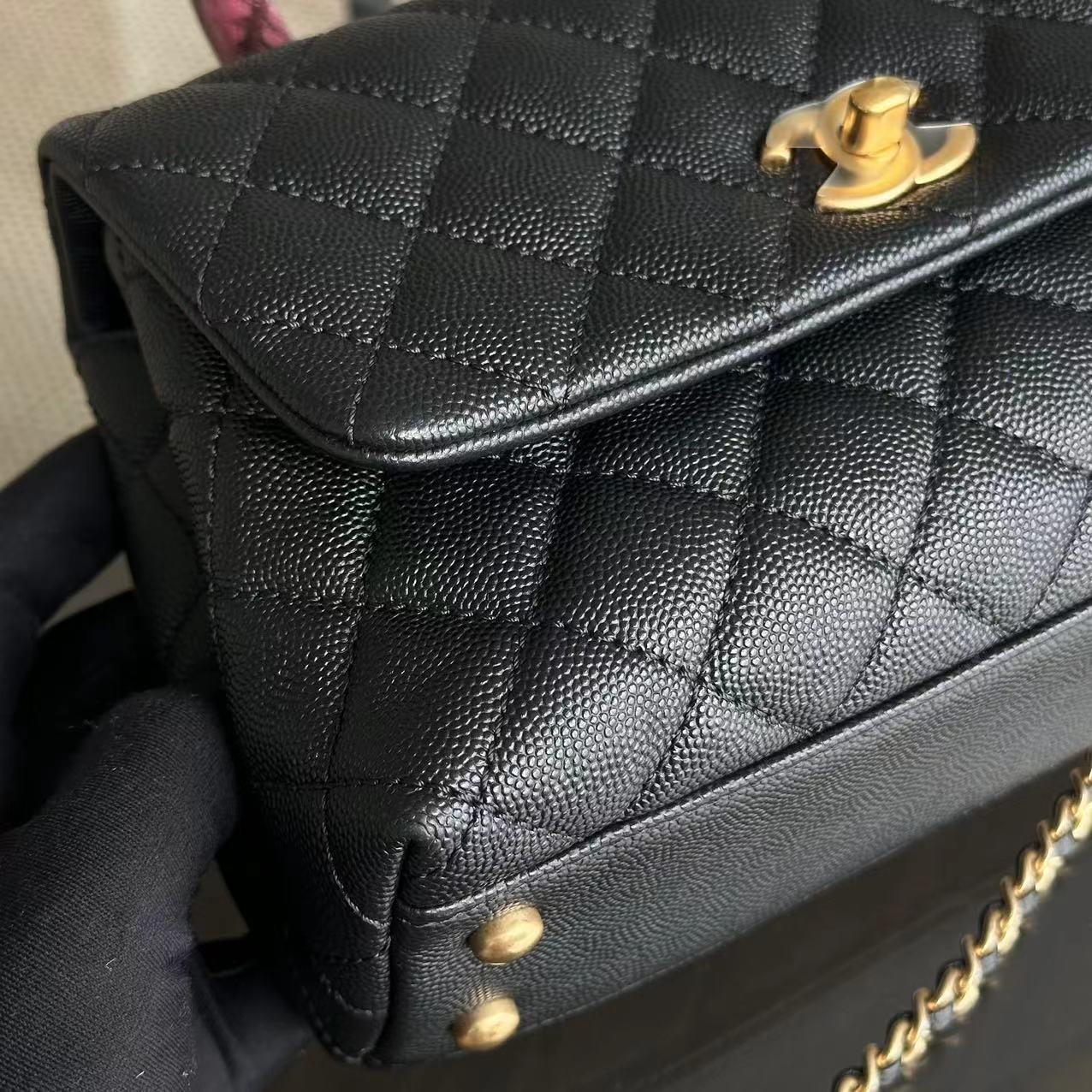 *Like New* Caviar Coco Handle Small Quilted Calfskin Exotic Handle Black GHW No 26