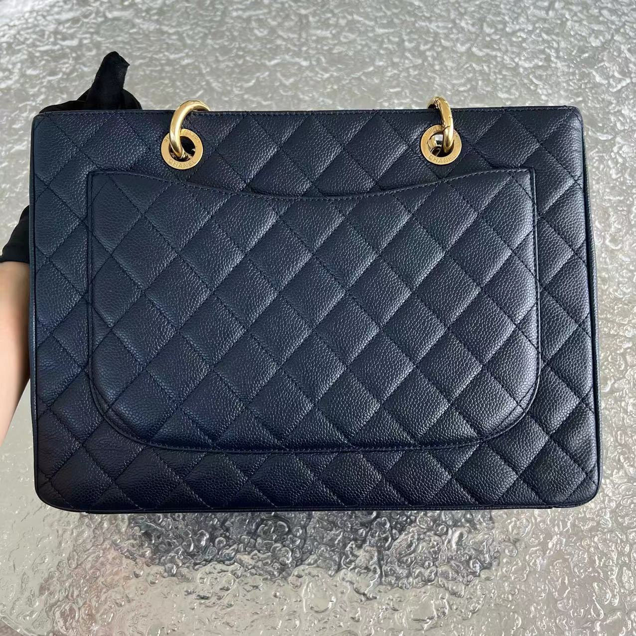 *Like New* Caviar GST Grand Shopping Tote Quilted Calfskin Dark Navy Blue Golden Hardware Series 19