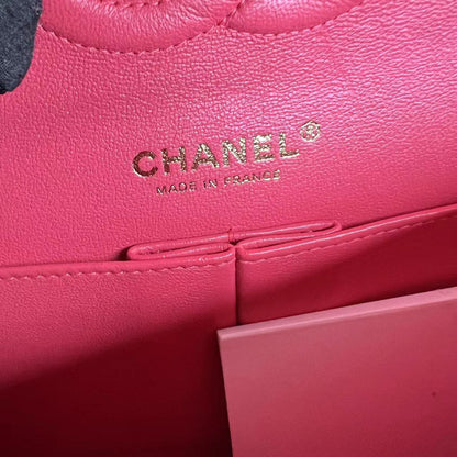 *Like New* Medium Chevron Lambskin Coral Pink Golden Hardware Series 24