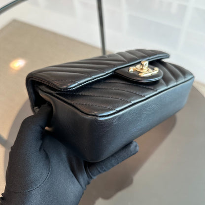 *Like New* Mini Rectangular 20CM Chevron Lambskin Black LGHW