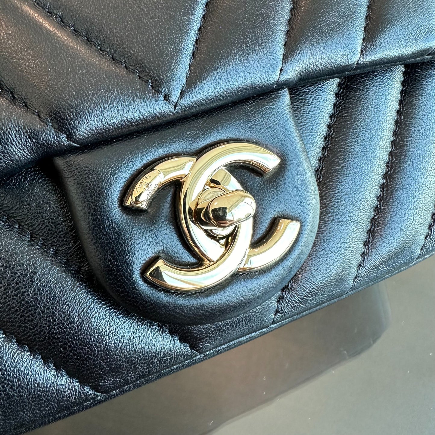 *Like New* Mini Rectangular 20CM Chevron Lambskin Black LGHW
