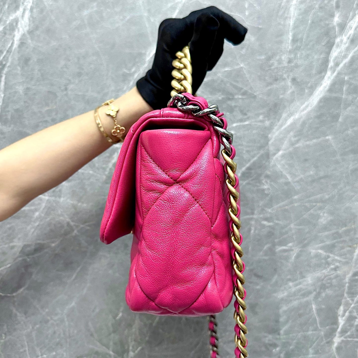 *Like New Full Set* C19 Small Goatskin Hot Pink GHW No 29