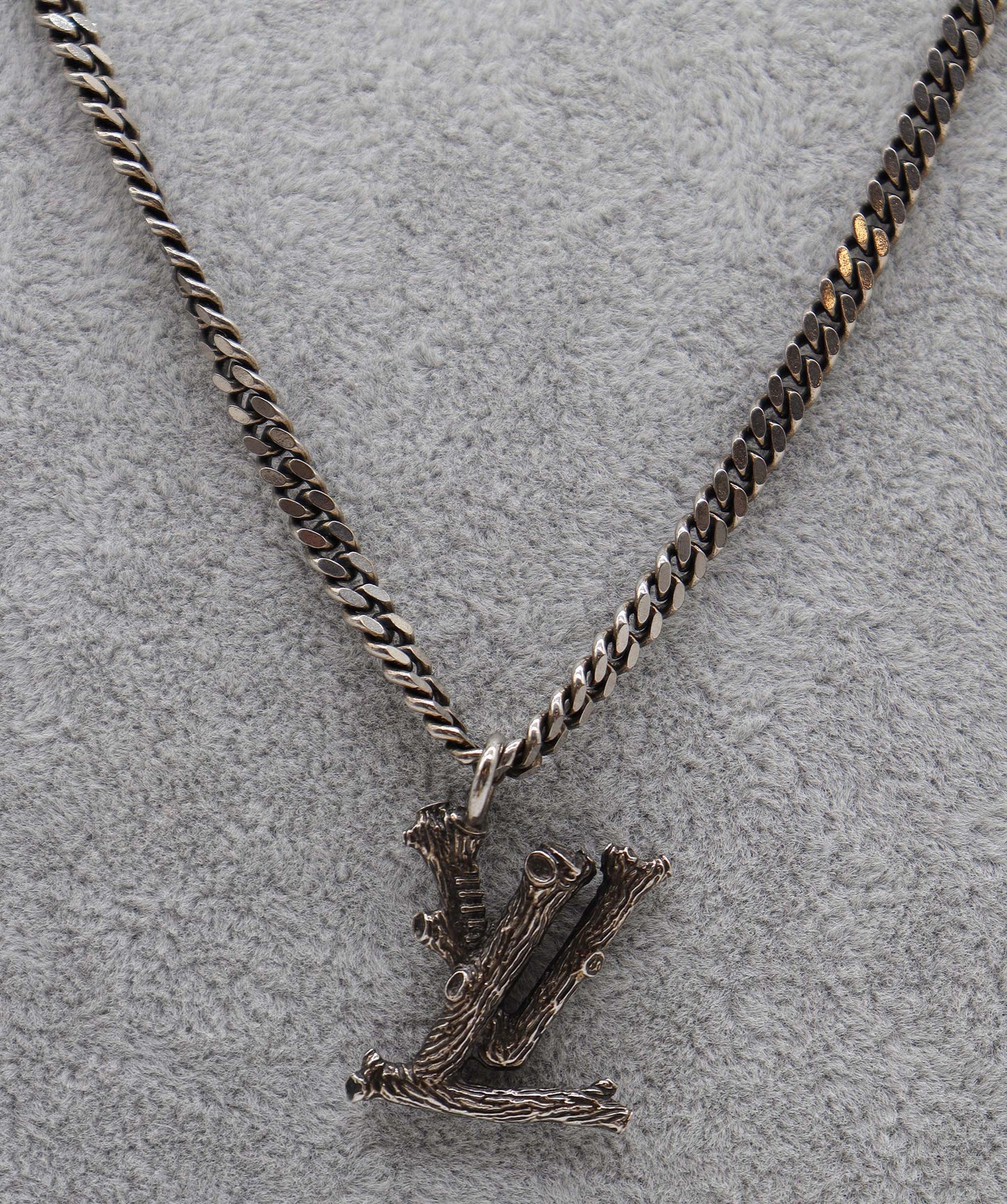 Louis Vuitton LV Wood Necklace Metal Silver MP2818 LV Auth 97978 DXBS3287