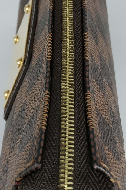 Damier Ebene Eva Pochette Brown
