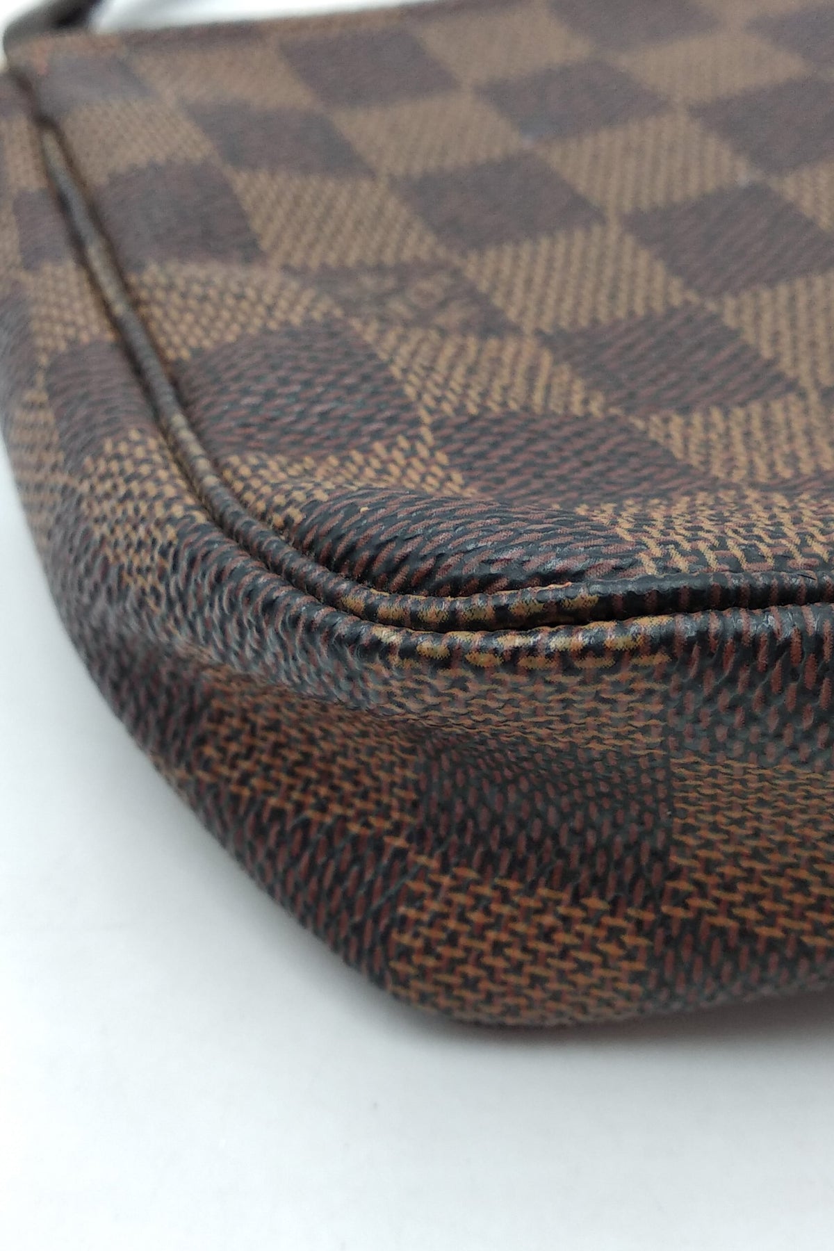 Damier Ebene Navona Pochette Brown